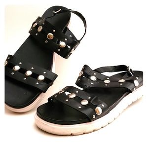 **Sold***Rock Republic Sandals size 6.5/7 womens